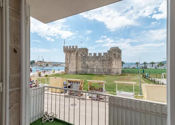 Bella Vista Kth 公寓